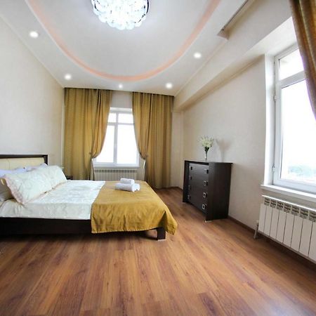 Razmestim В Жк Дуэт Almaty Eksteriør billede