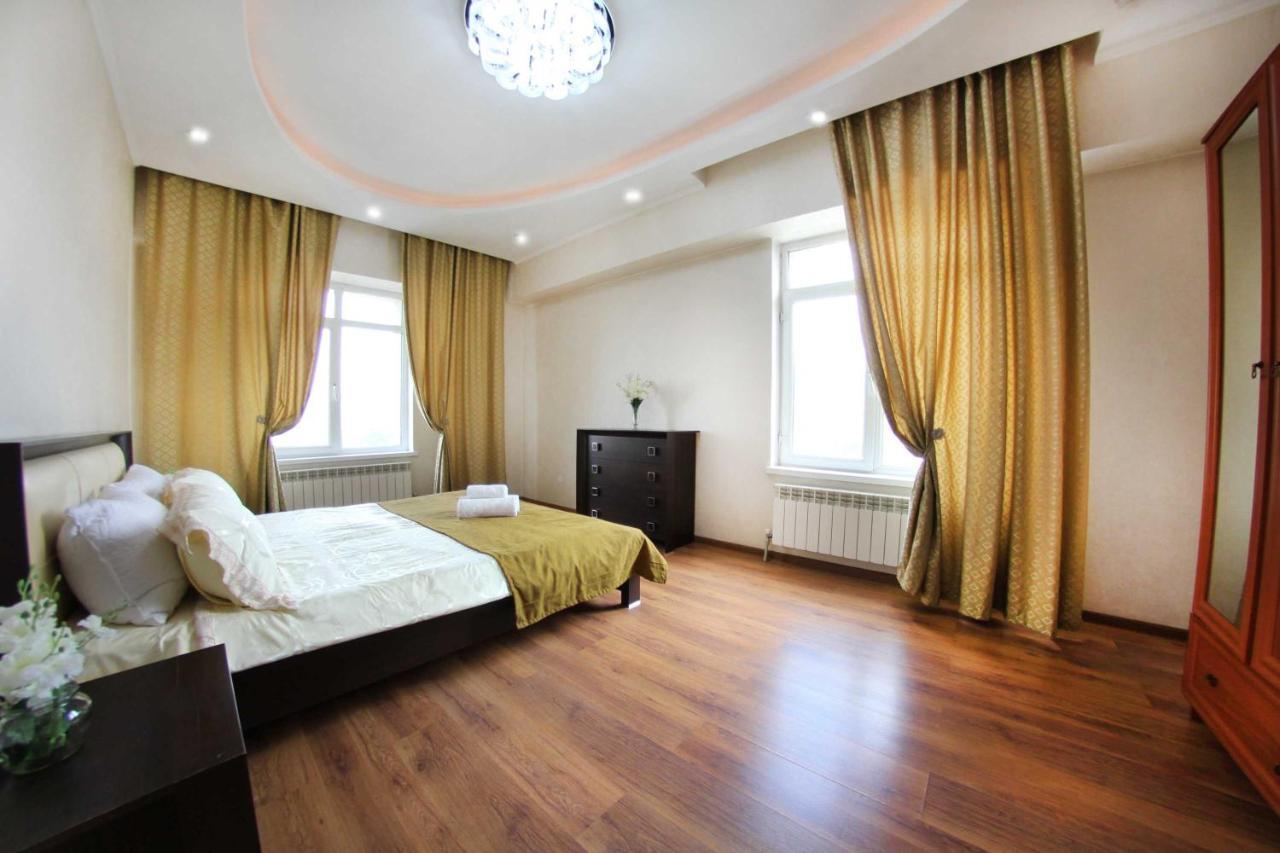 Razmestim В Жк Дуэт Almaty Eksteriør billede