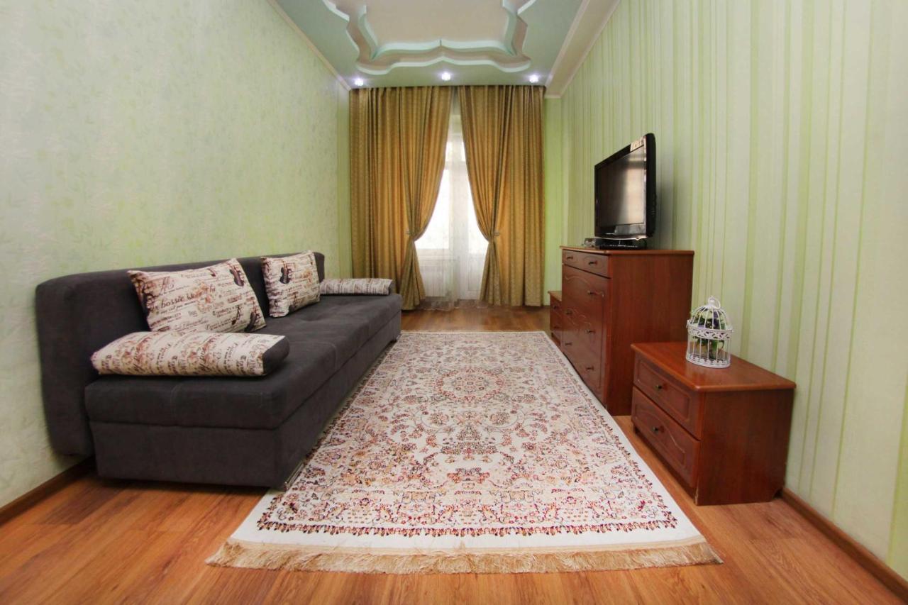 Razmestim В Жк Дуэт Almaty Eksteriør billede