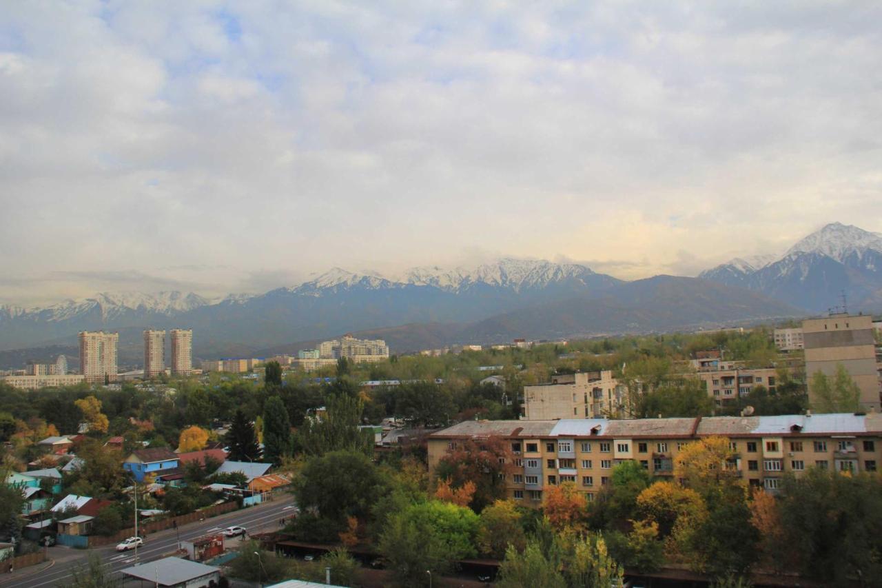 Razmestim В Жк Дуэт Almaty Eksteriør billede
